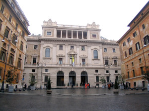 Pontificia_UniversitÃ _Gregoriana_-_Roma_-_Facciata